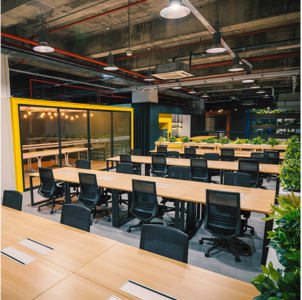 Image 21: Fixed Desk